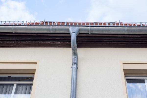 Commercial Gutter Maintenance in Lakeville